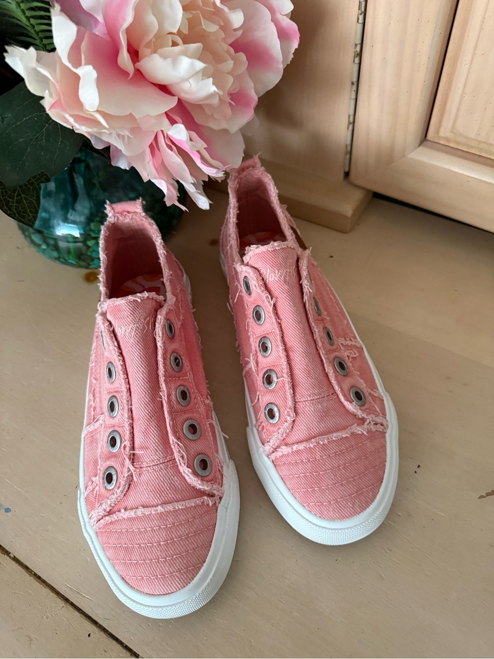 Blowfish Malibu Play Sneakers (tennis shoes)